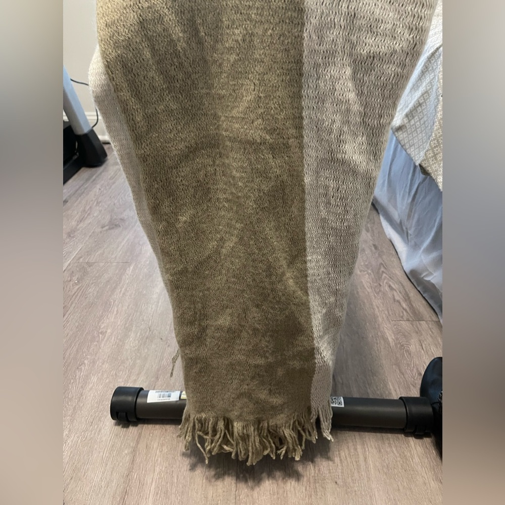 Extra large scarf - Picture 2 of 4